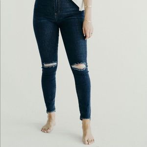Carly Jean Los Angeles Keller Skinny Jeans